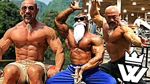现实高配版龟仙人!(健美运动员Nhon Ly 54岁)